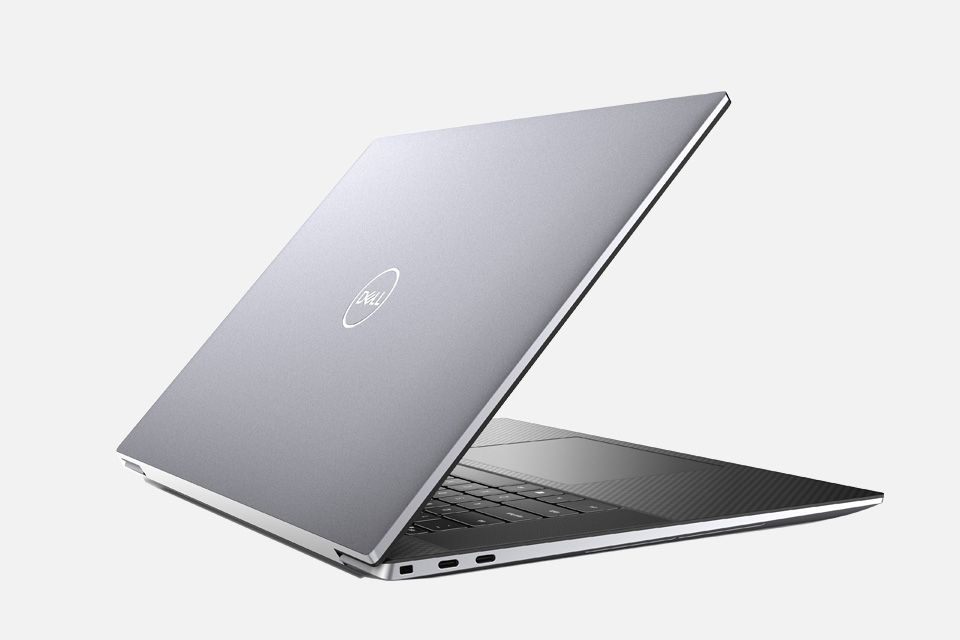 Các cổng kết nối trên Dell Precision 5670